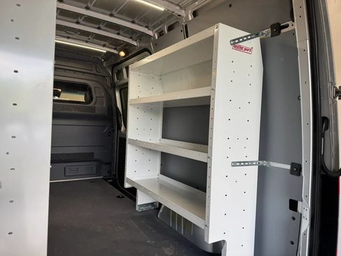 Used 2021 Mercedes-Benz Sprinter 2500 image 28