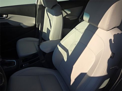 Used 2023 Hyundai Kona Limited w/ Cargo Package image 10