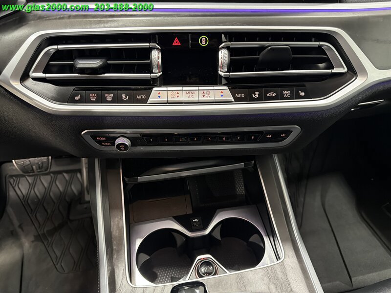Used 2022 BMW X7 xDrive40i w/ M Sport Package AWD/4WD image 27