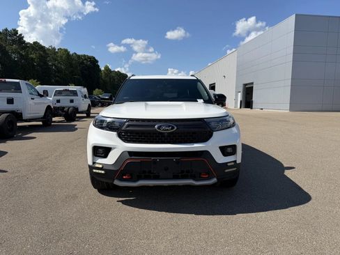 Used 2022 Ford Explorer Timberline w/ Timberline Technology Package AWD/4WD image 2
