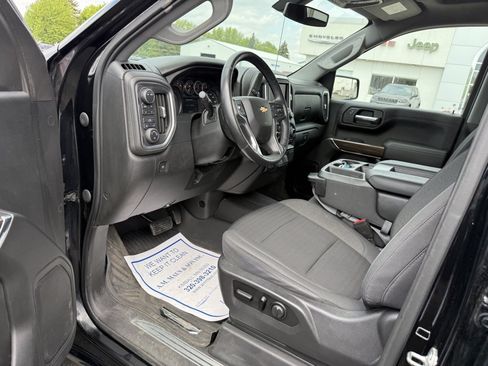 Used 2021 Chevrolet Silverado 1500 LT AWD/4WD image 11