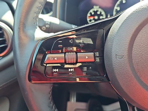 Used 2025 Nissan Z Sport w/ Floor Mat Package RWD image 16