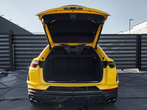 Used 2024 Lamborghini Urus Performante image 25