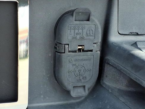 Used 2019 RAM 1500 Big Horn image 13