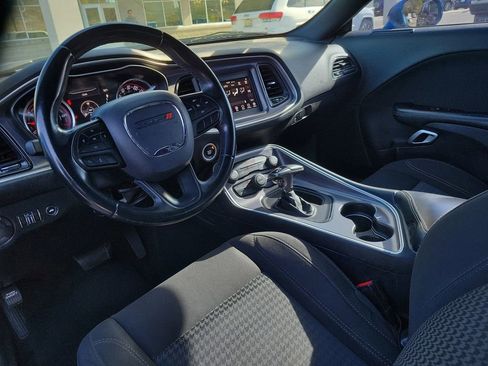 Used 2020 Dodge Challenger SXT image 11