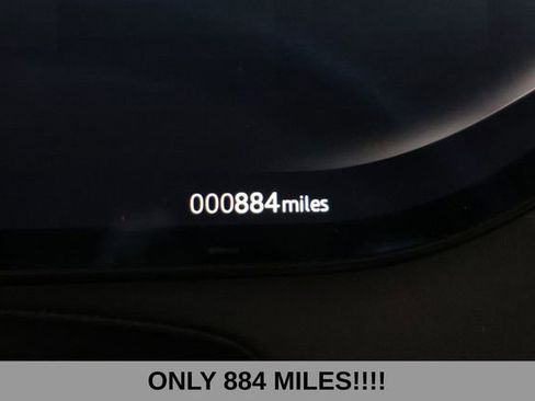 Used 2025 Land Rover Range Rover Long Wheelbase SE image 6