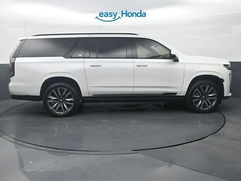 Used 2024 Cadillac Escalade ESV Sport w/ LPO, ONYX Package AWD/4WD image 8
