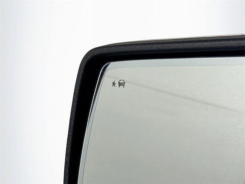 Used 2020 Chevrolet Silverado 1500 LTZ w/ LTZ Premium Package image 18