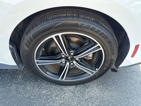 Used 2025 Ford Mustang Premium RWD image 20
