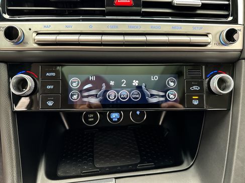 Certified 2026 Genesis G70 2.5T Prestige AWD/4WD image 19