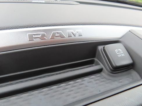 New 2026 RAM 2500 Big Horn AWD/4WD image 13