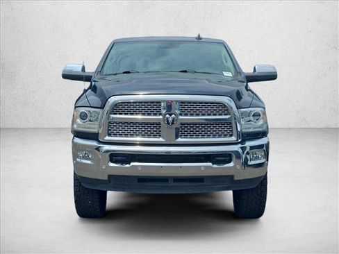 Used 2017 RAM 2500 Laramie AWD/4WD image 3