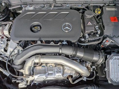 New 2025 Mercedes-Benz GLB 250 image 29