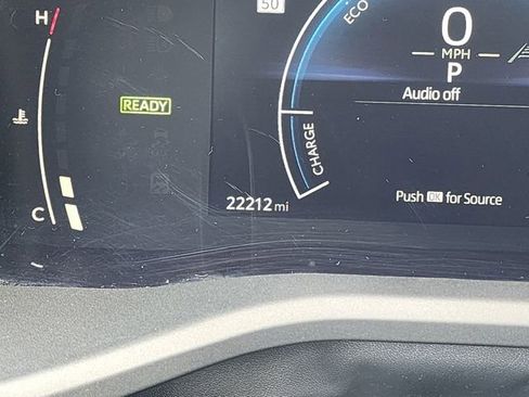 Used 2025 Toyota Camry SE image 23