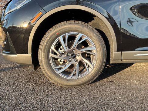 New 2026 Lincoln Corsair Premiere image 7