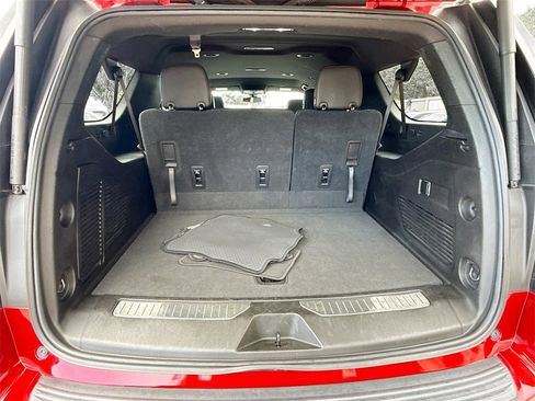 Used 2021 Chevrolet Suburban RST image 28
