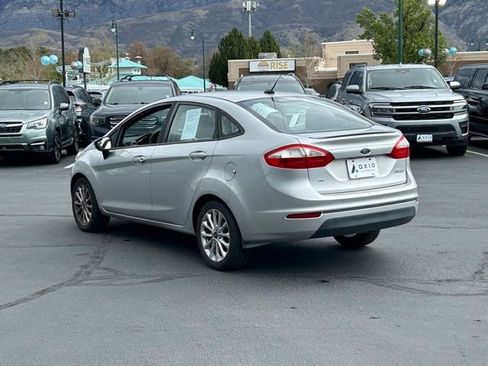 Used 2014 Ford Fiesta SE w/ Equipment Group 201A FWD image 7