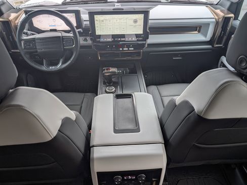 Used 2025 GMC Hummer EV 2X w/ LPO, Sport Package AWD/4WD image 23