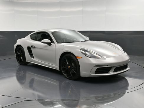 Certified 2024 Porsche 718 Cayman RWD image 10
