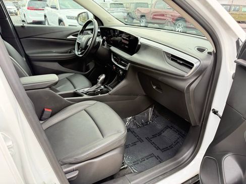 Used 2024 Buick Encore GX Sport Touring image 26