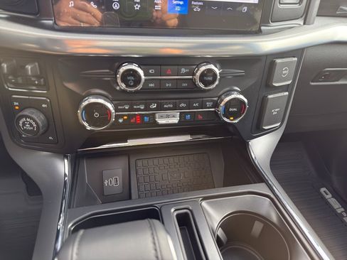 New 2025 Ford F150 Lariat w/ Equipment Group 502A High image 29