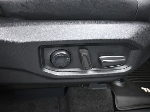 Used 2023 Toyota Tundra Platinum w/ Advanced Package AWD/4WD image 50
