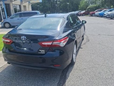 Used 2018 Toyota Camry XLE w/ Audio Package FWD image 6