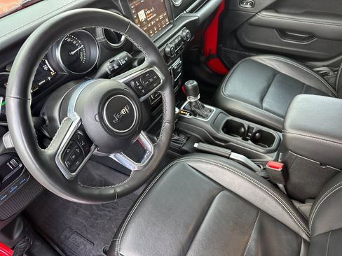 Used 2023 Jeep Wrangler Unlimited Sahara w/ Cold Weather Group image 10