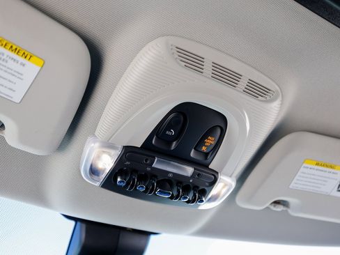 Used 2020 MINI Cooper Countryman S w/ Premium Package image 21