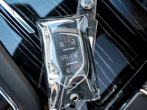 Used 2023 Cadillac Escalade ESV Sport w/ Touring Package image 37