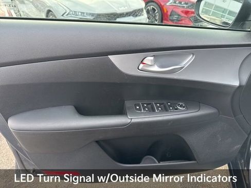 Used 2023 Kia Forte LXS w/ LXS Technology Package image 16