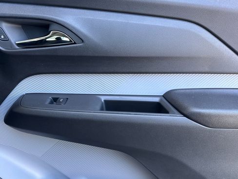 New 2027 Chevrolet Bolt LT w/ Comfort Package FWD image 20