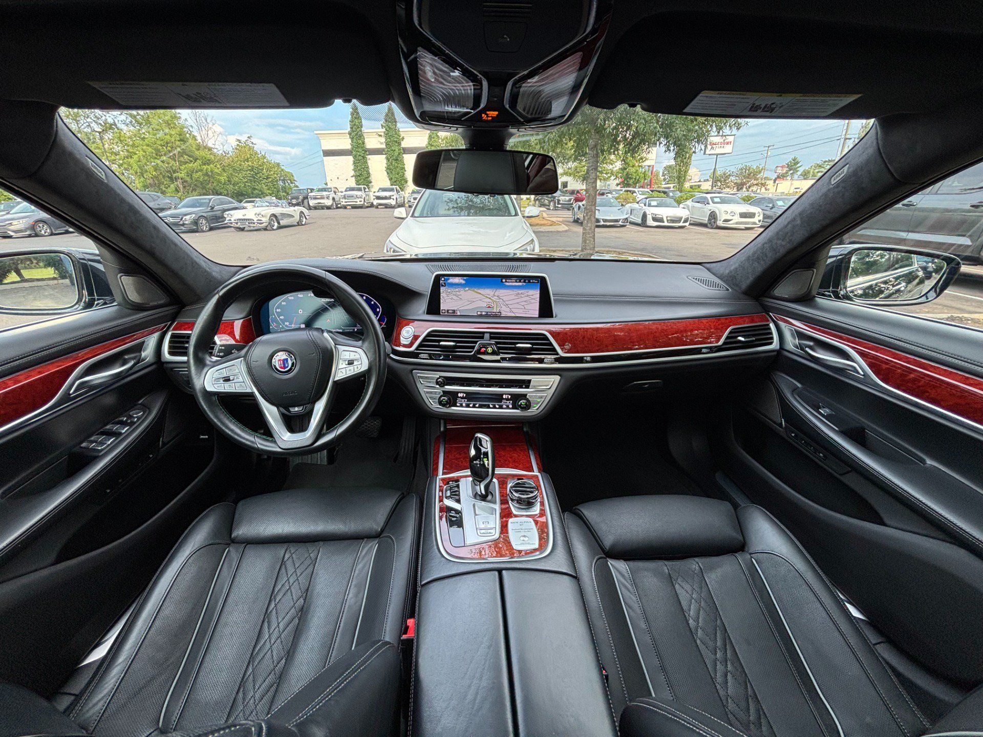 Used 2022 BMW ALPINA B7 xDrive w/ Luxury Rear Seating Package AWD/4WD image 31