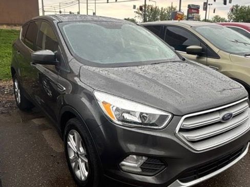 Used 2019 Ford Escape SE AWD/4WD image 1
