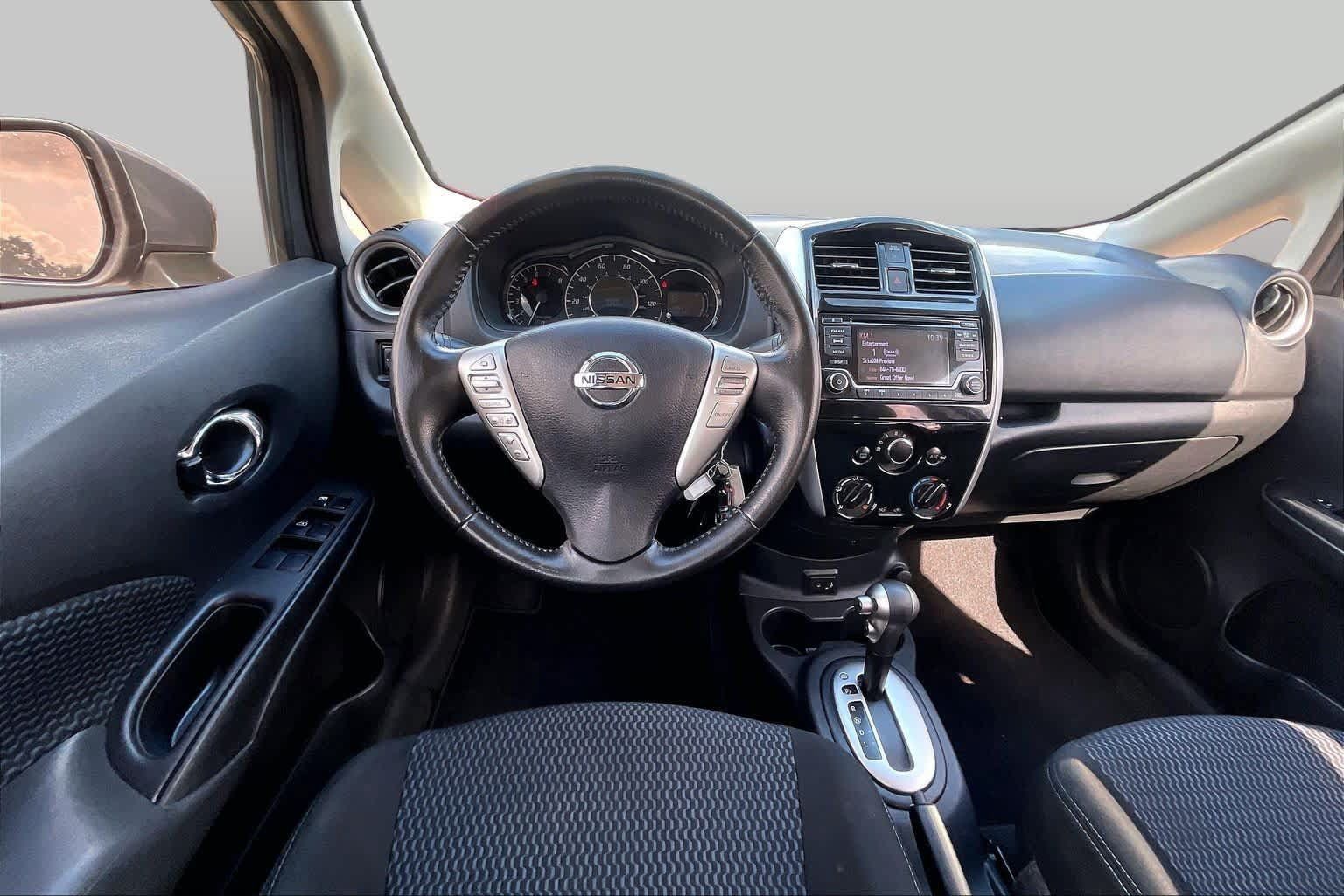 Used 2017 Nissan Versa Note SV FWD image 5
