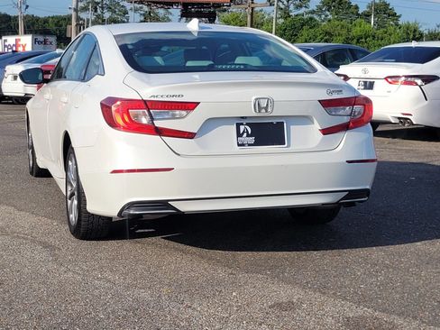 Used 2018 Honda Accord LX image 16