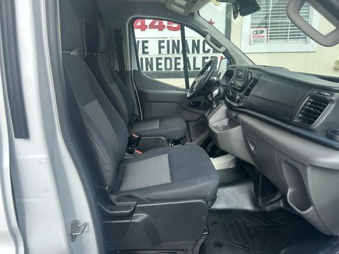Used 2024 Ford Transit 250 XL w/ Exterior Upgrade Package image 21
