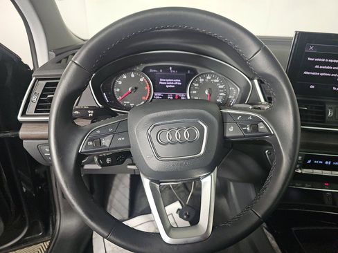 Used 2023 Audi Q5 2.0T Premium w/ Convenience Package AWD/4WD image 7