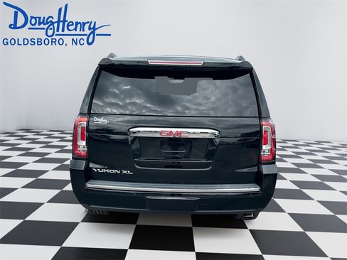 Used 2016 GMC Yukon XL Denali w/ Open Road Package image 4