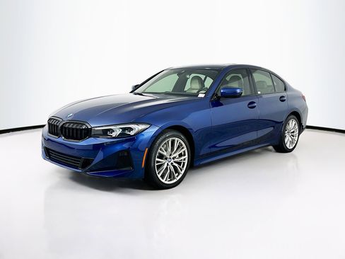 Used 2023 BMW 330i Sedan w/ Premium Package RWD image 3