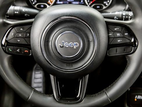 Used 2022 Jeep Renegade Altitude AWD/4WD image 27