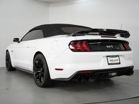 Used 2017 Ford Mustang GT Premium image 7