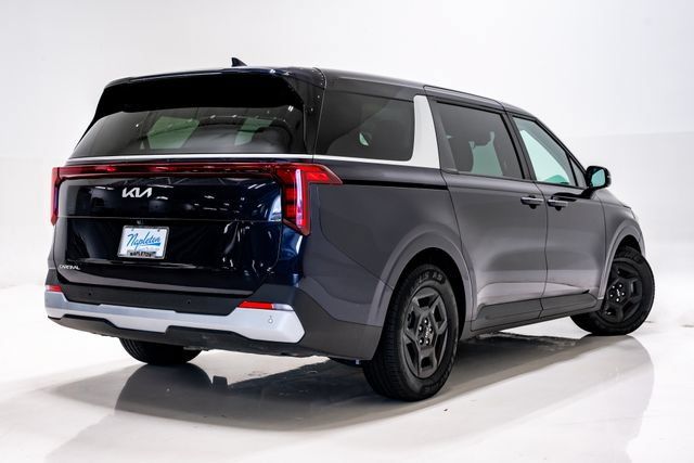 Certified 2025 Kia Carnival FWD image 33