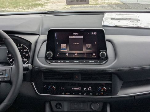 New 2026 Nissan Rogue SV FWD image 18