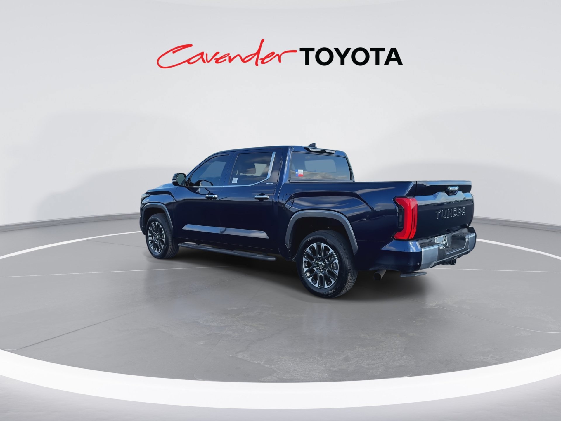Used 2024 Toyota Tundra Limited w/ Power Package RWD image 6