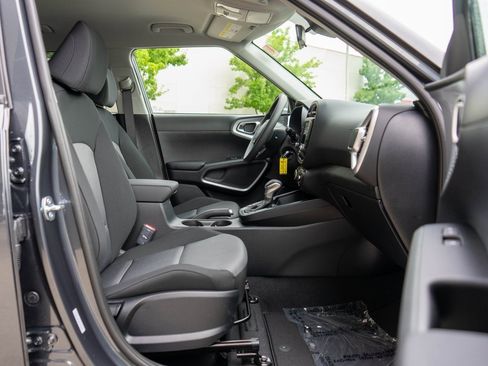 New 2025 Kia Soul LX image 10