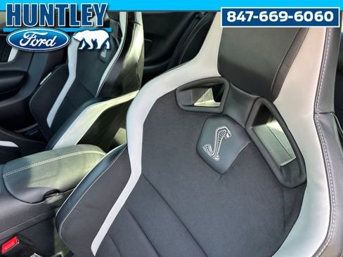 Used 2021 Ford Mustang Shelby GT500 w/ Technology Package image 16