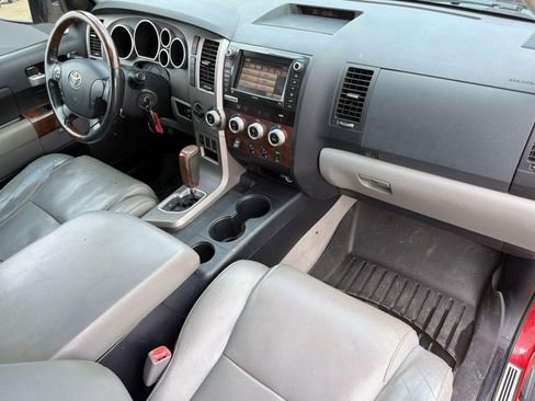 Used 2011 Toyota Tundra Limited w/ Platinum Pkg AWD/4WD image 27