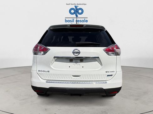Used 2014 Nissan Rogue SV w/ SV Family Package AWD/4WD image 6