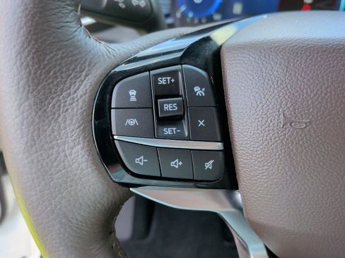 Used 2024 Ford Explorer King Ranch w/ Technology Package RWD image 19